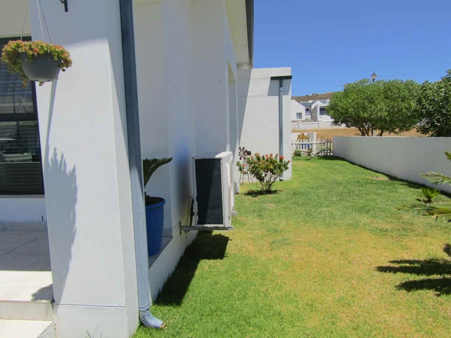 3 Bedroom Property for Sale in Sandy Point Western Cape